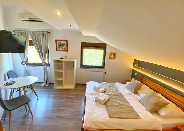 16 Lakes Guesthouse