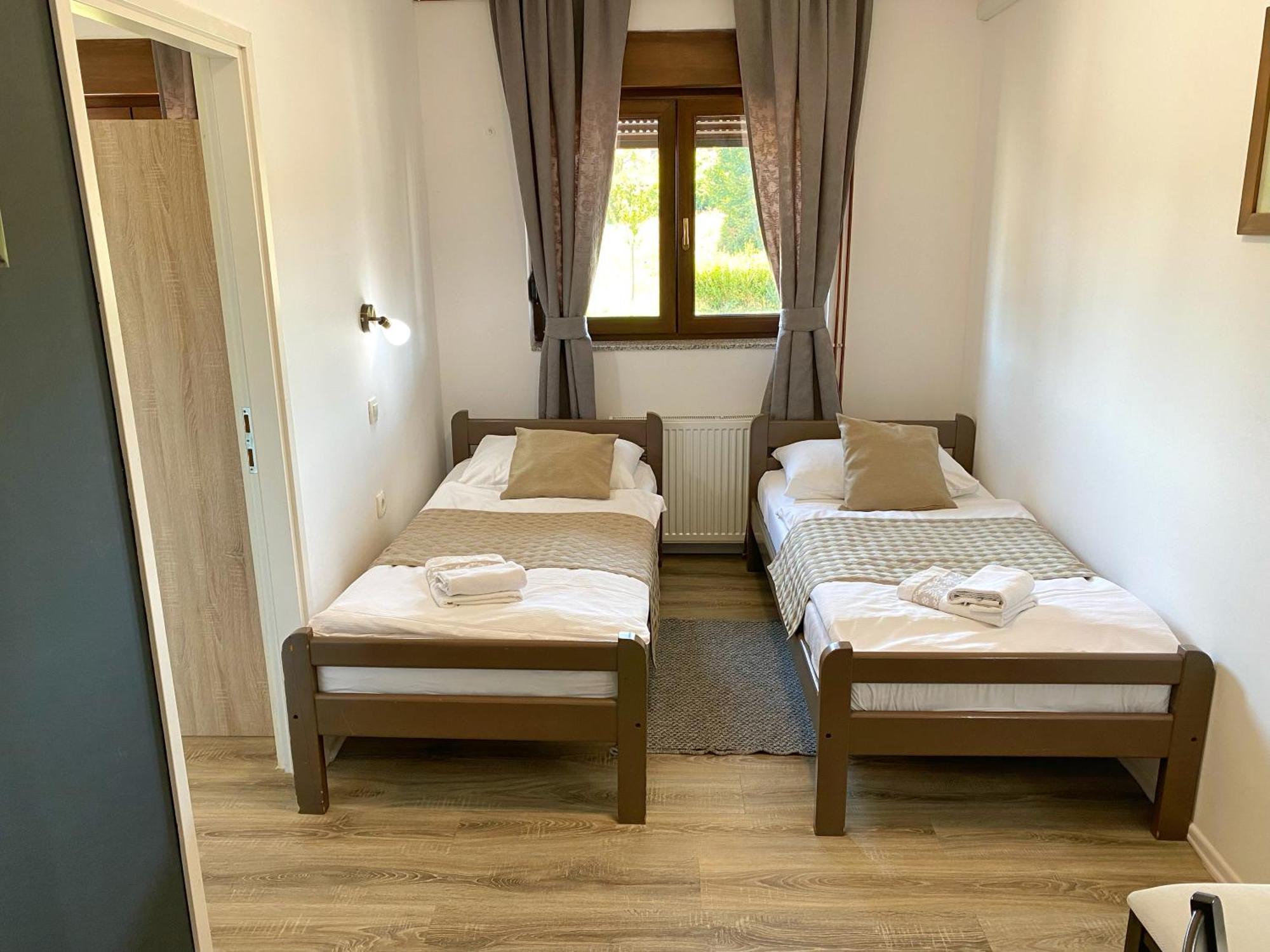 16 Lakes 3* Grabovac (Karlovac)